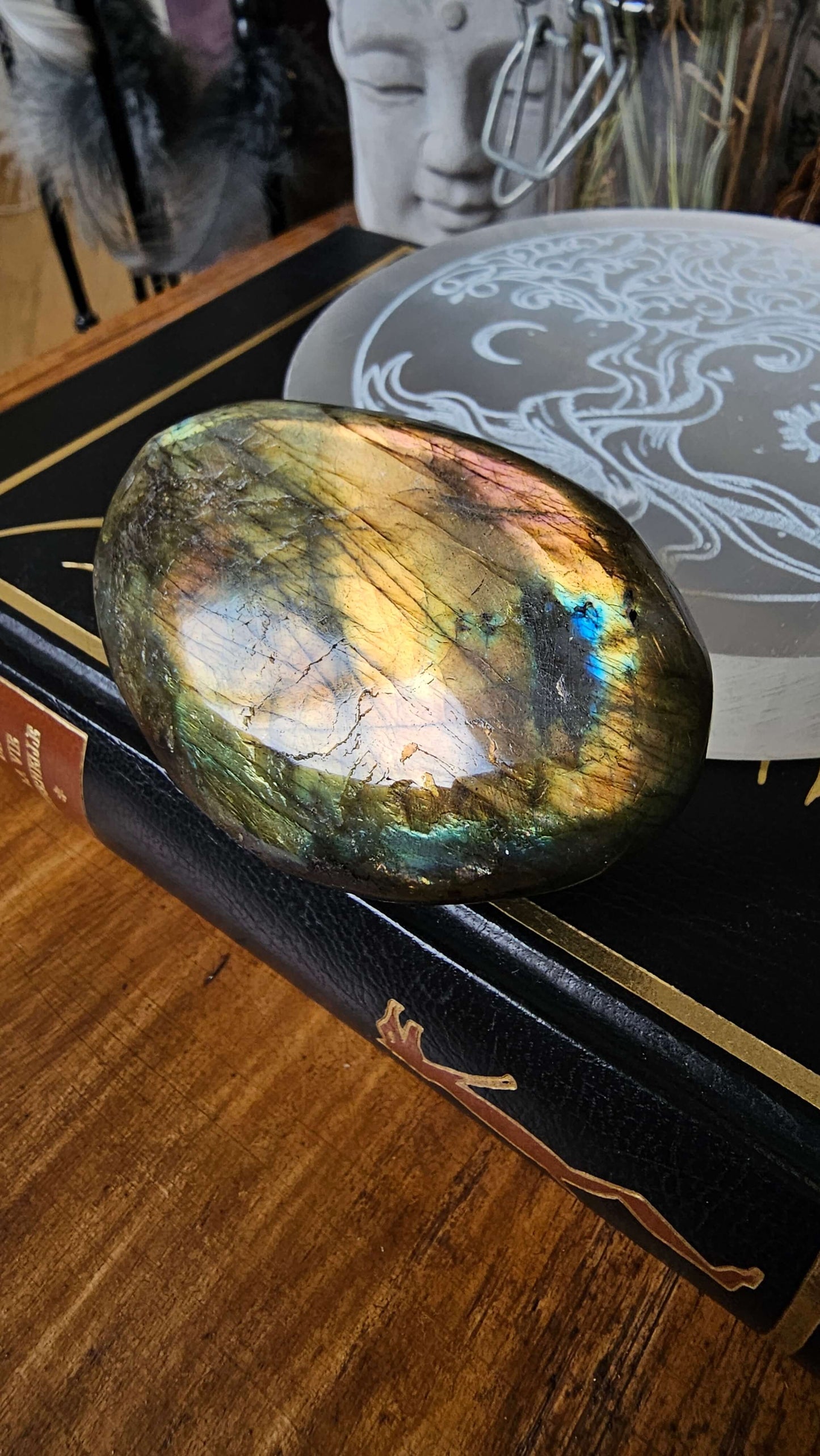 Galet labradorite orange verte